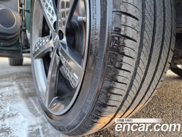 Genesis GV70, 2022 8