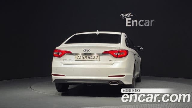 Hyundai LF Sonata Premium, 2017 3