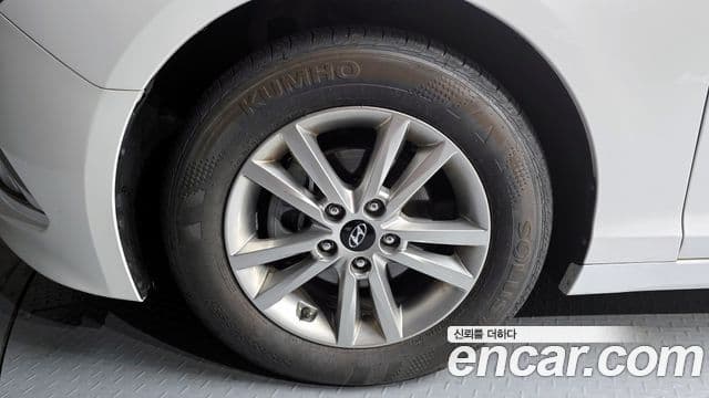 Hyundai LF Sonata Premium, 2017 11