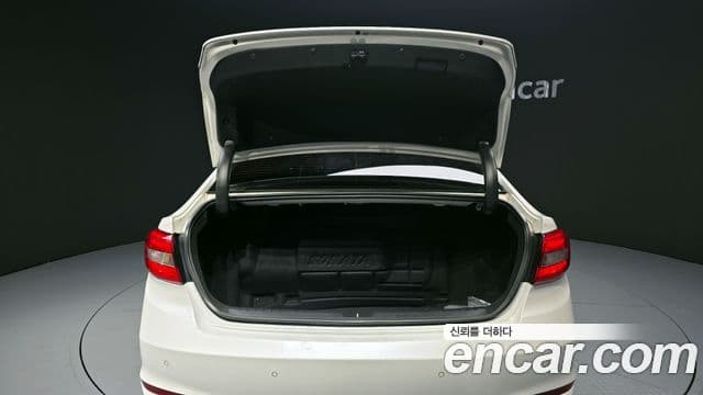 Hyundai LF Sonata Premium, 2017 19