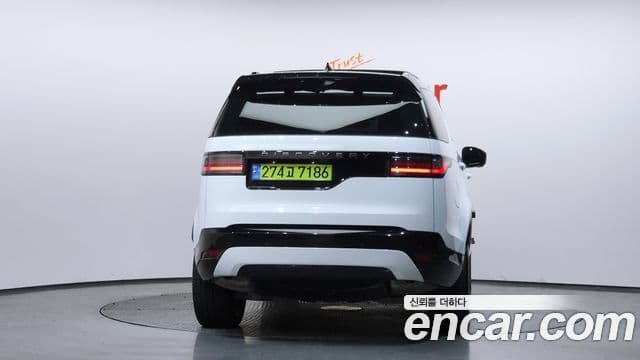 Land Rover Discovery 5 D300 Dynamic HSE, 2024 4