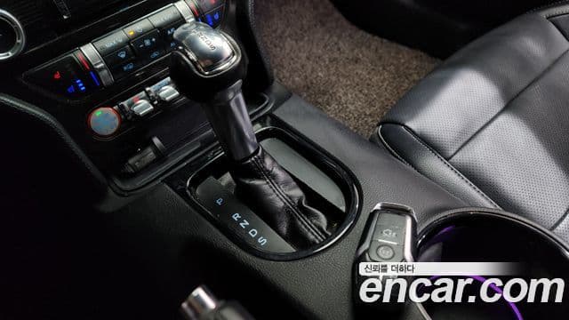 Ford Mustang купе, 2015 9