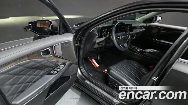 Kia K8 гибрид Signature, 2023 10