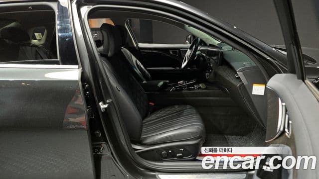 Kia K8 гибрид Signature, 2023 11