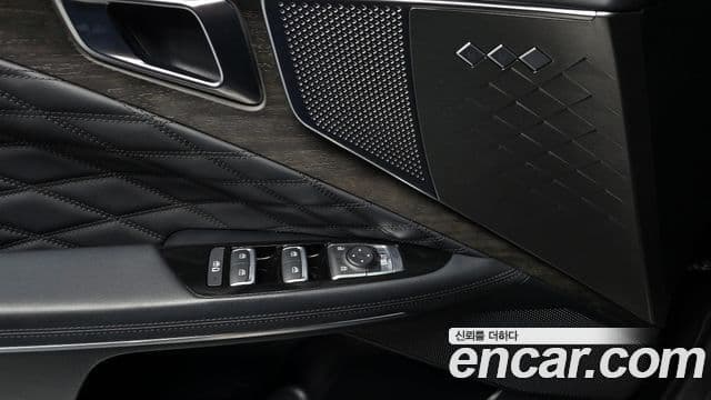 Kia K8 гибрид Signature, 2023 18