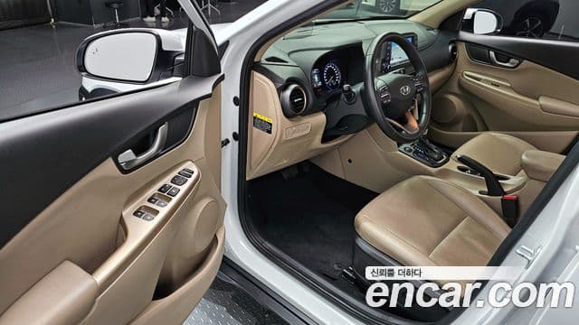 Hyundai Kona Modern Art, 2018 11