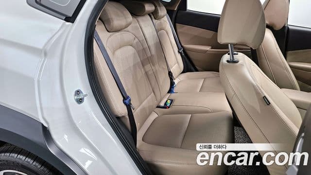 Hyundai Kona Modern Art, 2018 12