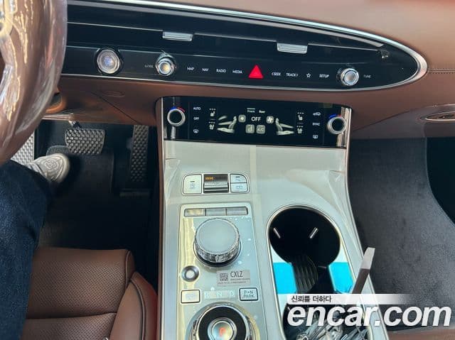 Genesis GV70, 2026 10