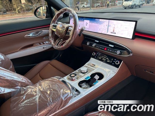 Genesis GV70, 2026 14