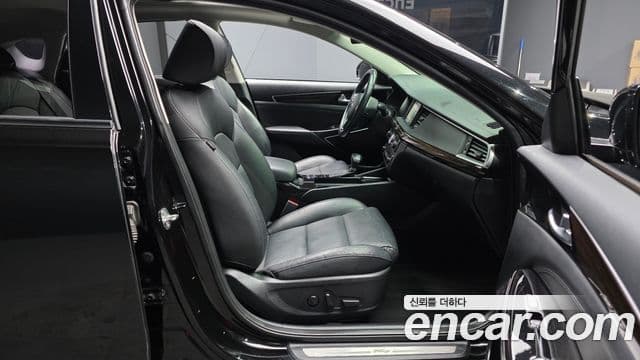 Kia All New K7 3.0 LPI Luxury (арендный автомобиль), 2018 11