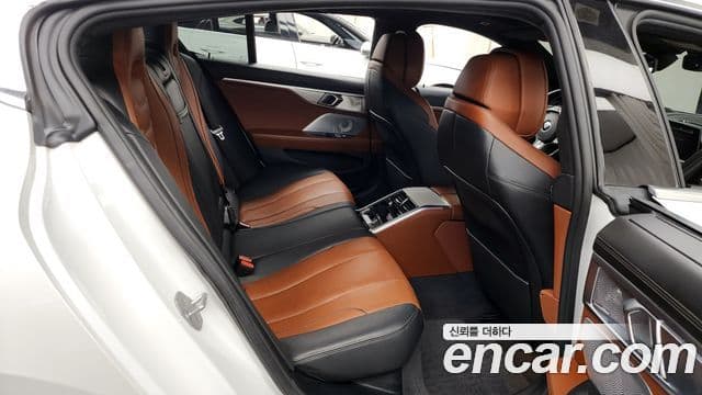 BMW 8시리즈 (G15) 840d xDrive M Sport Gran Coupe, 2021 12