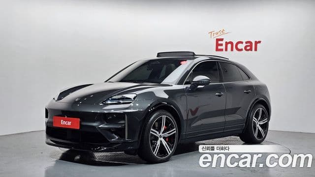 Porsche Macan EV турбо, 2025 1