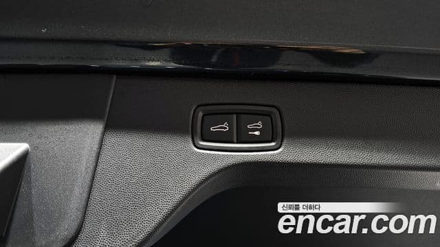 Porsche Macan EV турбо, 2025 20