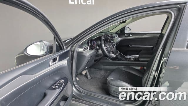 Kia K5 3세대 Trendy, 2022 11