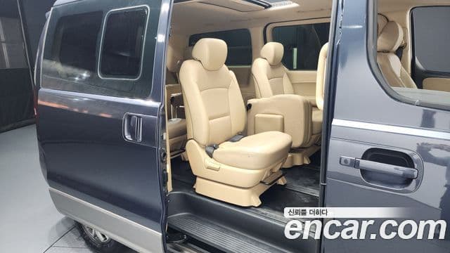 Hyundai Grand Starex Modern Special, 2018 12