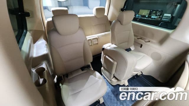 Hyundai Grand Starex Modern Special, 2018 19