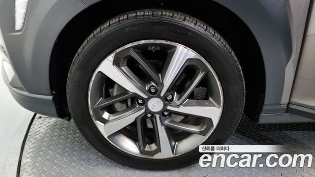 Hyundai Kona Modern Art, 2018 все фото