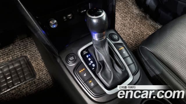 Hyundai Kona Modern Art, 2018 9