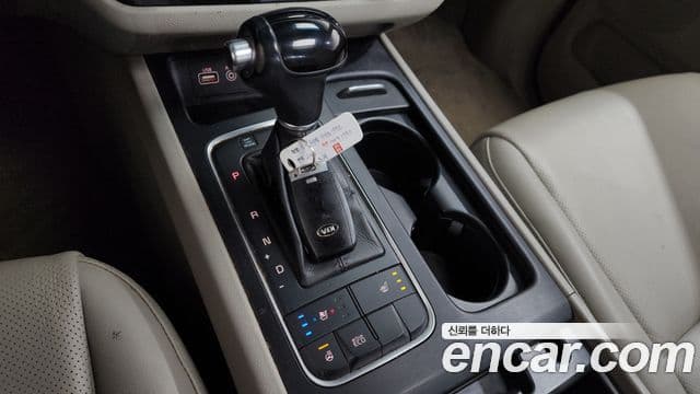 Kia All New Carnival Luxury, 2015 9