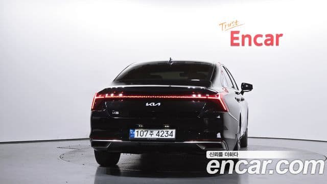 Kia K8 Signature, 2022 4