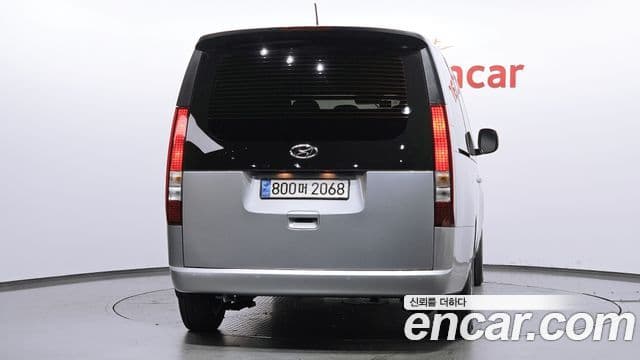 Hyundai Staria Modern, 2023 4