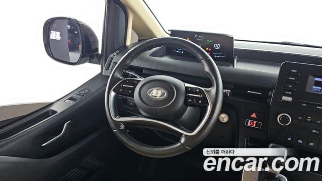 Hyundai Staria Modern, 2023 13