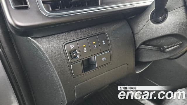 Hyundai Staria Modern, 2023 14