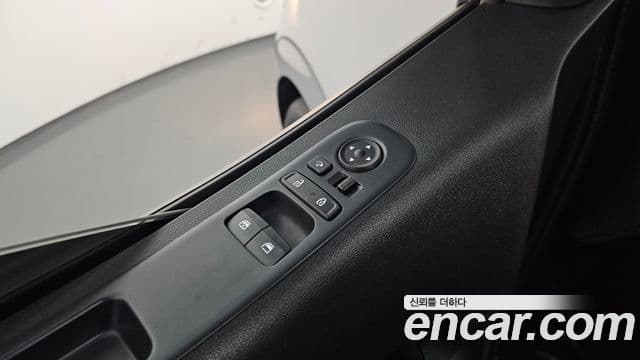 Hyundai Staria Modern, 2023 15