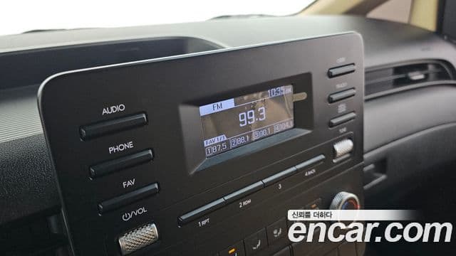 Hyundai Staria Modern, 2023 16