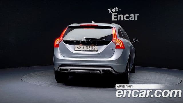 Volvo V60 Cross Country D4, 2016 4