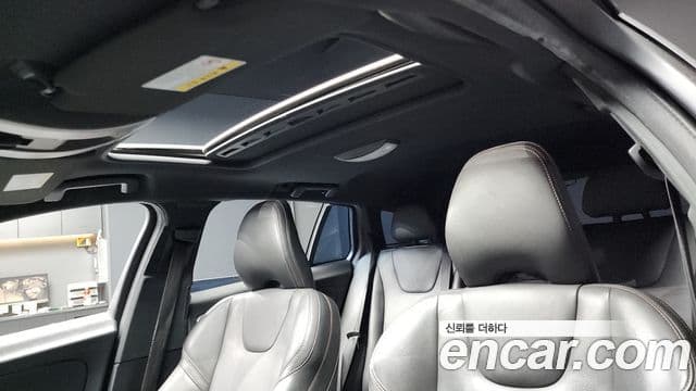 Volvo V60 Cross Country D4, 2016 19