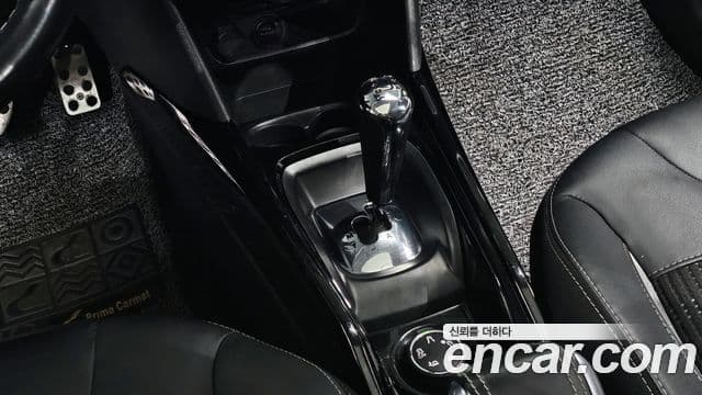 Peugeot 2008 1.6 BlueHDi Allure GC, 2018 9