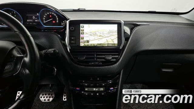 Peugeot 2008 1.6 BlueHDi Allure GC, 2018 15