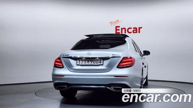 Mercedes-Benz E-класс W213 AMG Line, 2020 4