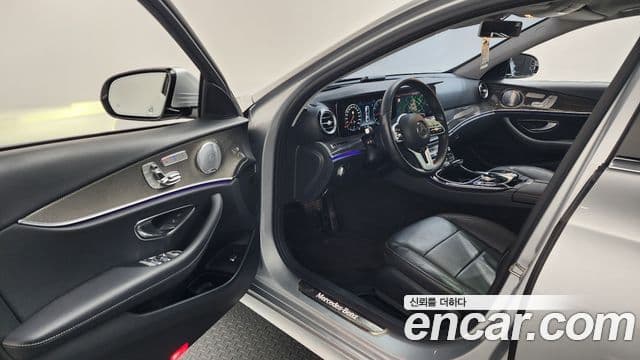 Mercedes-Benz E-класс W213 AMG Line, 2020 10