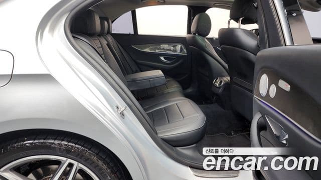 Mercedes-Benz E-класс W213 AMG Line, 2020 12