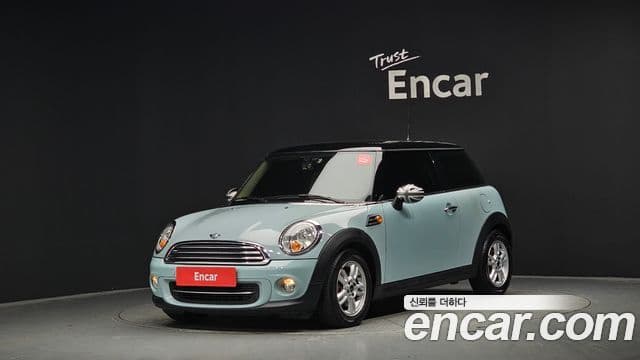 Mini Cooper SE, 2013 1