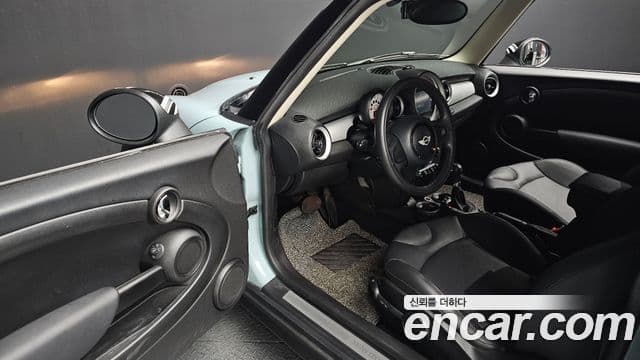 Mini Cooper SE, 2013 11