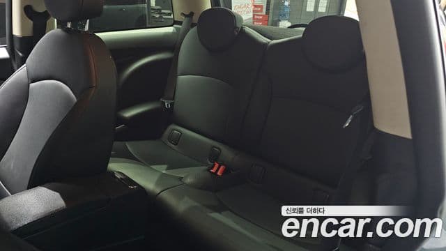 Mini Cooper SE, 2013 12