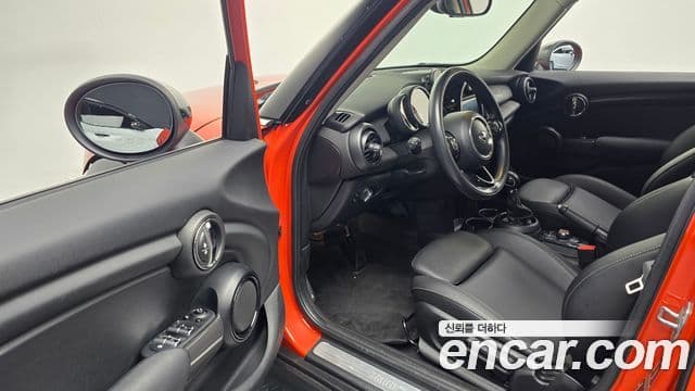 Mini Cooper 3세대, 2019 11