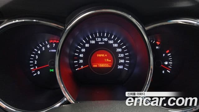 Kia K5 LPI Deluxe, 2011 8