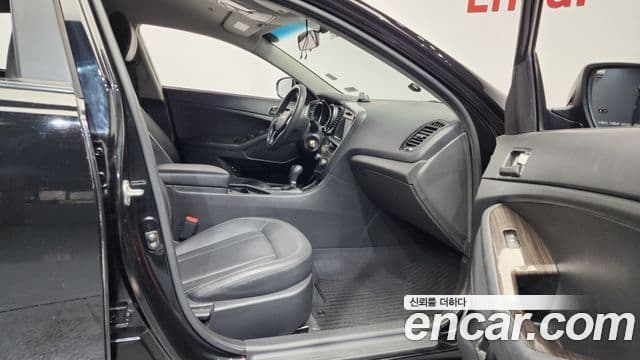 Kia K5 LPI Deluxe, 2011 11