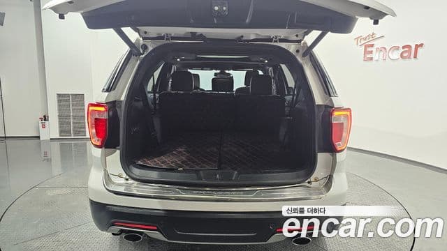 Ford Explorer 5세대, 2018 20