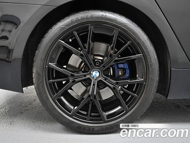 BMW 5시리즈 (G30) 520i M Sport, 2022 все фото