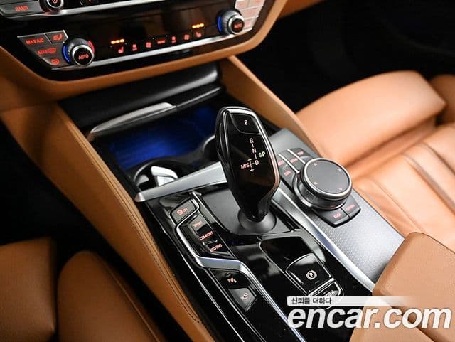 BMW 5시리즈 (G30) 520i M Sport, 2022 9