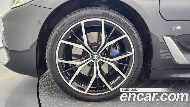 BMW 5시리즈 (G30) 530e M Sport, 2021 все фото
