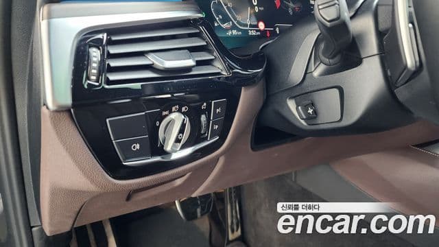 BMW 5시리즈 (G30) 530e M Sport, 2021 14