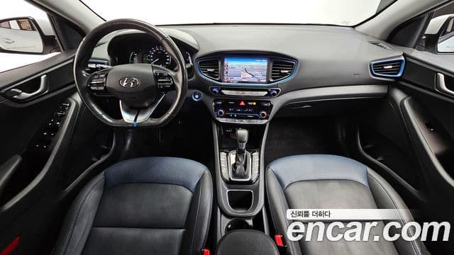 Hyundai Ioniq гибрид, 2017 7