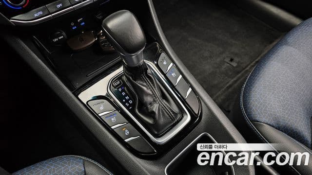 Hyundai Ioniq гибрид, 2017 9