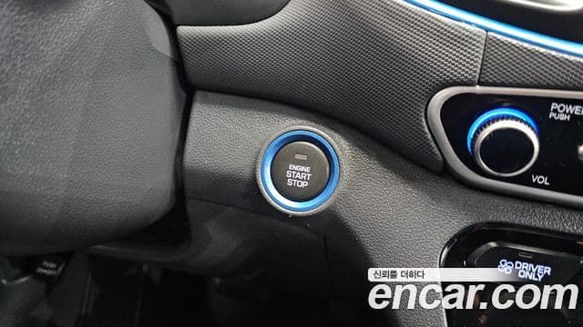 Hyundai Ioniq гибрид, 2017 10